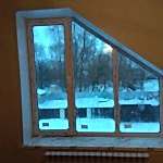 нестандартное пластиковое окно трапецивидной формы фото